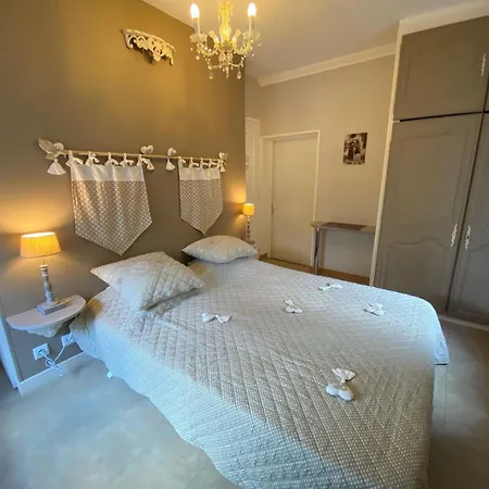 לינה וארוחת בוקר D'hotes La Petite Boynarde *